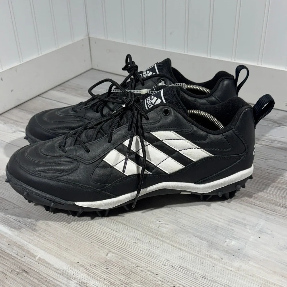 Adidas Mens Black And White Football Cleats Shoes YXN 693 Low US Size 13.5